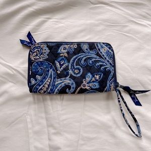 Vera Bradley Windsor Navy Wristlet